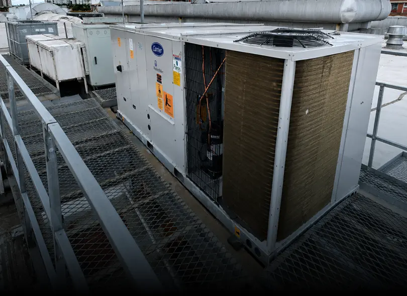 Equipamento de climatização instalado em loja do Carrefour