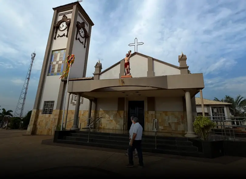 Fachada da Igreja Matriz de São Sebastião em Sabino